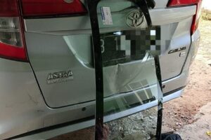 Mahkota Kaca Mobil (4)
