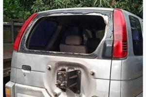 Mahkota Kaca Mobil (7)